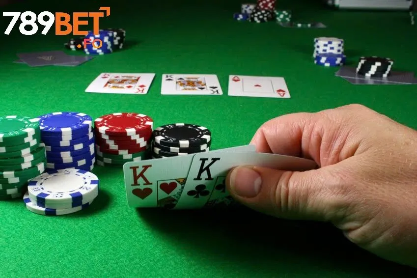 Cách Chơi Poker Texas 789BET – Kiểm Soát Tâm Lý Và Chiến Thuật Tối Ưu